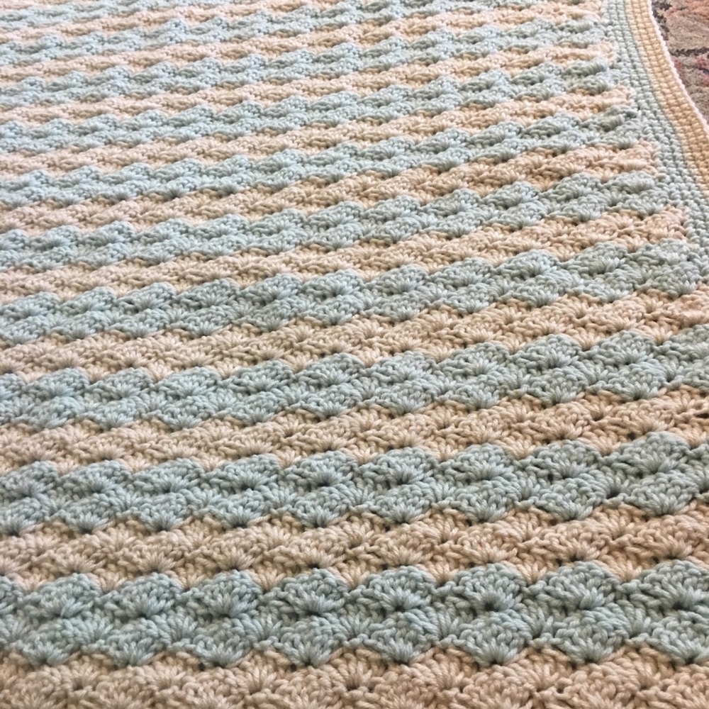 Handmade baby/toddler/child/sofa blanket blanket - Picture 5 of 5